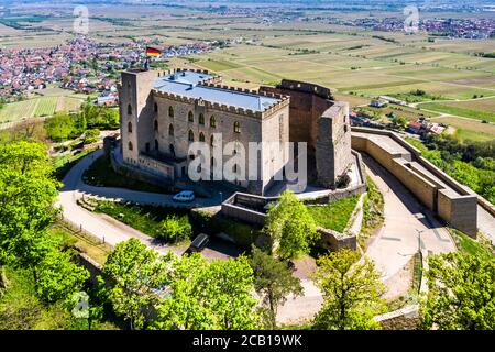 Veduta aerea, Castello di Hambach, Hambach, Neustadt an der Weinstrasse, Renania-Palatinato, Germania Foto Stock
