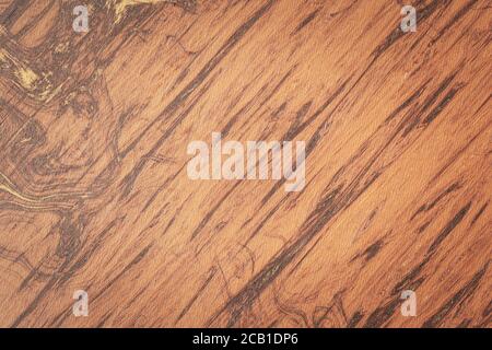 legno marrone non verniciato afflitto con grani per lo sfondo e la consistenza. Illustrazione 3d Foto Stock