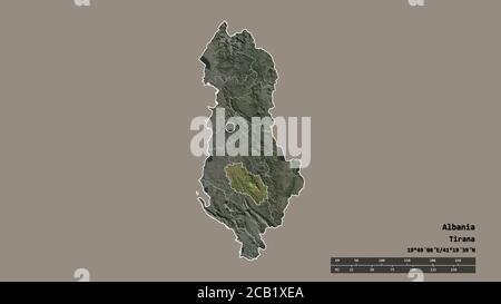 Forma desaturata dell'Albania con la sua capitale, la principale divisione regionale e la zona separata del Berat. Etichette. Immagini satellitari. Rendering 3D Foto Stock