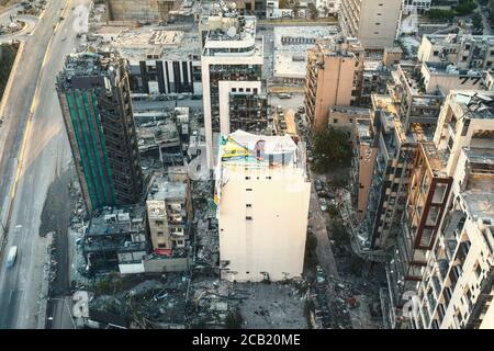 Beirut, Libano - 05 2020 agosto: Vista aerea della distruzione di Beirut mentre l'ispezione della scena continua dopo un incendio in un magazzino con esplosivo Foto Stock