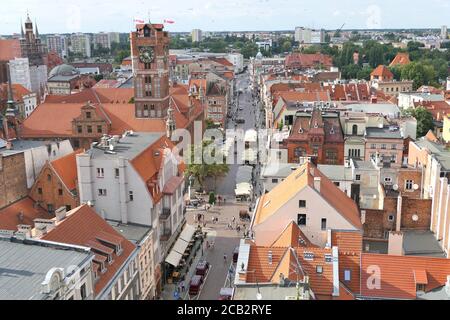 Torun medievale città vecchia in Polonia. Vista sul tetto del sito patrimonio dell'umanità dell'UNESCO Foto Stock