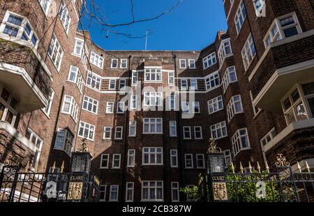 Clare Court, Judd St London Foto Stock