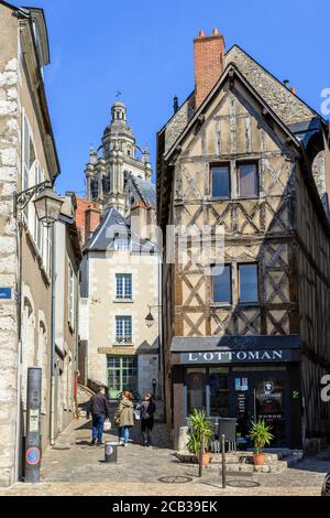 Francia, Loir et Cher, Valle della Loira Patrimonio Mondiale dell'UNESCO, Blois, tradizionale casa a graticcio nel centro storico // Francia, Loir-et-Cher Foto Stock