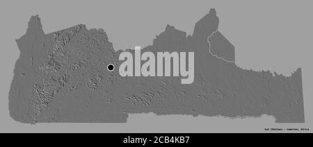 Forma di Sud, regione del Camerun, con la sua capitale isolata su uno sfondo di colore pieno. Mappa elevazione bilivello. Rendering 3D Foto Stock