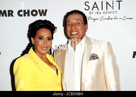 LOS ANGELES - 4 GIU: Frances Glandney, Smokey Robinson al SAINT Modern Prayer Candles for A cause Launch al MR. Chow il 4 giugno 2019 a Beverly Hills, CA Foto Stock