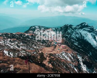 Paesaggio di belle colline e catena montuosa a kalinchok ,Nepal. Foto Stock