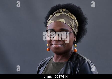 Jennifer Nansubuga, scrittore e romanziere ugandese, partecipa a un Fotocellula durante l'Edinburgh International Book Festival 2018 Foto Stock
