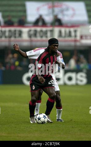 Milano Italia 16 settembre 2003, Stadio 'G.MEAZZA SAN SIRO', UEFA Champions League 2003/2004, AC Milan - FC Ajax: Clarence Seedorf in azione durante la partita Foto Stock