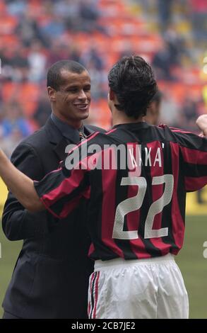 Milano Italia, 28 settembre 2003, Stadio 'G.MEAZZA SAN SIRO', Campionato Serious Football A 2003/2004, AC Milano - US Lecce : Kaka e RIVALDO prima della partita Foto Stock