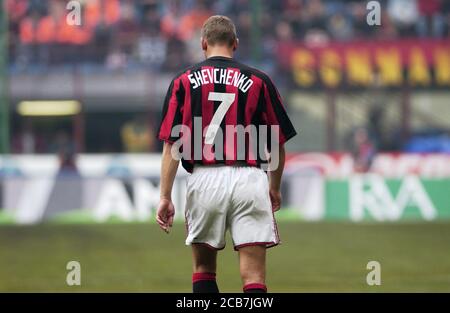 Milano Italia, 28 settembre 2003, Stadio 'G.MEAZZA SAN SIRO', Campionato di Calcio Serious A 2003/2004, AC Milano - US Lecce :Andriy Shevchenko durante la partita Foto Stock