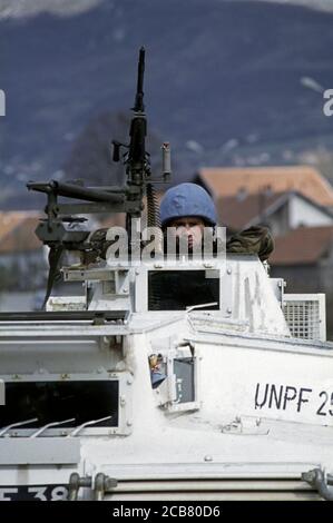 3 aprile 1994 durante la guerra in Bosnia: Esercito britannico Ass Sassoni del Reggimento del Duca di Wellington su Route Diamond, a nord-ovest di Vitez. Foto Stock