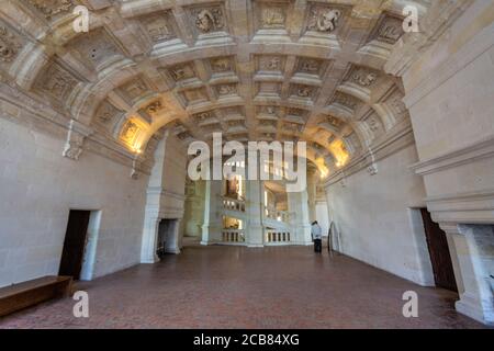 Scala a chiocciola a doppia elica, Château de Chambord, Chambord, Loir-et-Cher, Francia, Foto Stock