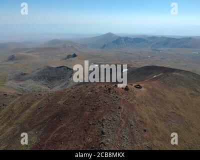 Colline nel deserto Foto Stock