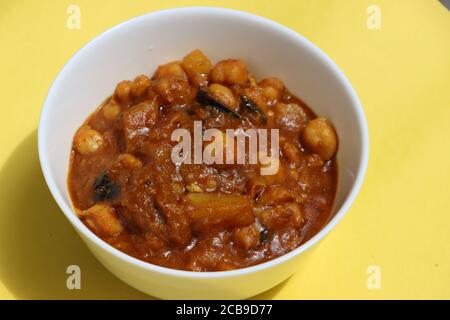 Chole masala o chana Masala, curry di ceci, salsa piccante, cibo indiano Foto Stock