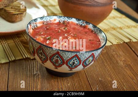 Salsa di giorno pigra - salsa di pomodoro classica. Cibo messicano Foto Stock