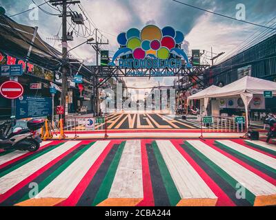 Bangla strada in Patong spiaggia a Phuket durante Covid Coronavirus Pandemia in Thailandia Foto Stock