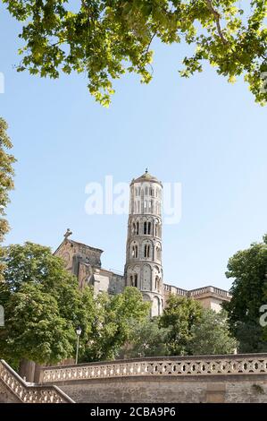 La Cattedrale di Uzes (Cattedrale di Saint-Theodorit d'Uzes) è una ex cattedrale cattolica romana situata nella città di Uzes, una città francese meridionale, nel L. Foto Stock