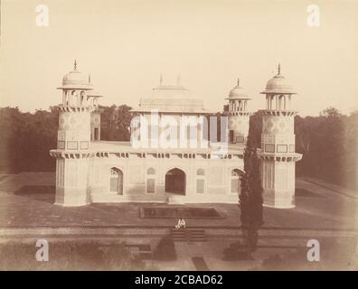 Tomba di Itmad-Ud-Daulah, Agra, 1860-70. Foto Stock