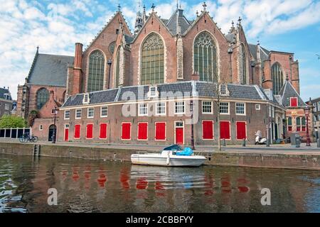 Città panoramica da Amsterdam con la chiesa nord nel Paesi Bassi Foto Stock