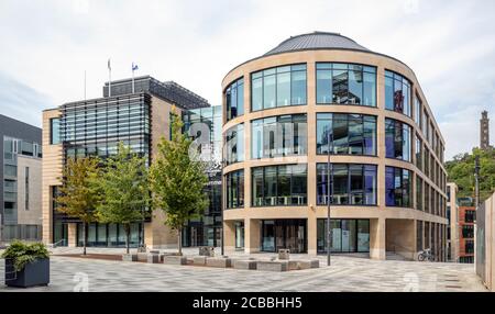 Queen Elizabeth House, hub governativo britannico a Edimburgo, Scozia, Regno Unito. Foto Stock