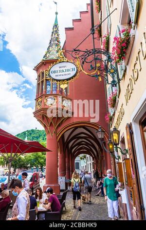 FREIBURG IM BRISGAU, GERMANIA, 18 LUGLIO 2020: Piazza del mercato di Friburgo Foto Stock