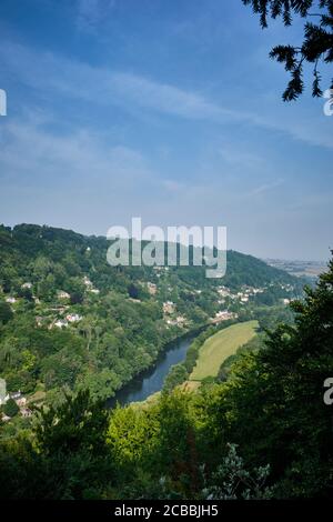 Symonds Yat West e il fiume Wye, visto da Yat Rock a Symonds Yat East, Herefordshire Foto Stock