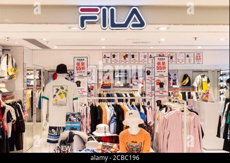 Hong Kong, Cina. 3 agosto 2020. Il marchio italiano di articoli sportivi fila store visto a Hong Kong. Credit: Budrul Chukrut/SOPA Images/ZUMA Wire/Alamy Live News Foto Stock