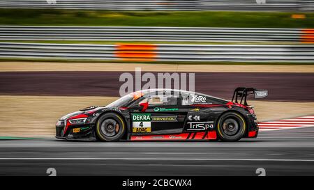 Oschersleben, Deutschland, 28 aprile 2019: Arlind Hoti alla guida della sua Audi R8 LMS by Aust Motorsport durante la gara di auto master GT alla Motorsport Arena Foto Stock