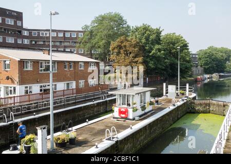 Thames Lock, Brentford Lock, Brentford, Middlesex, Regno Unito Foto Stock