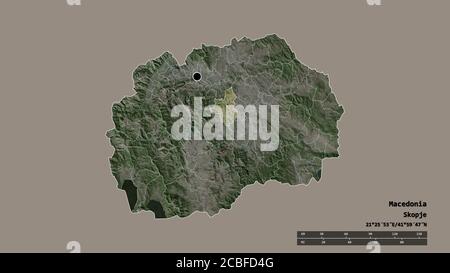 Forma desaturata della Macedonia con la sua capitale, la principale divisione regionale e l'area separata di Veles. Etichette. Immagini satellitari. Rendering 3D Foto Stock