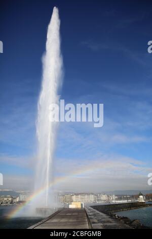 La Fontana dell'acqua di Ginevra, altrimenti conosciuta come 'Jet d'Eau' Foto Stock