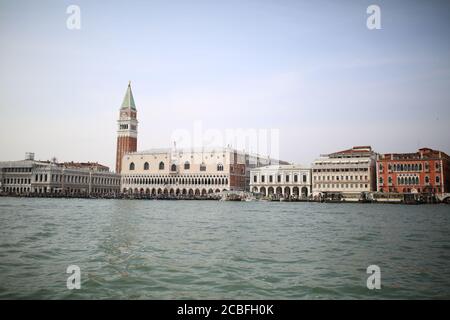 Vista sulla Basilica di San Marco a Venezia Foto Stock
