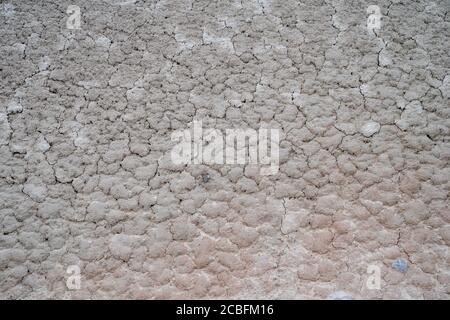 Astratto, primo piano vista dei depositi di fango presso gli Artists Paint Pots nel Parco Nazionale di Yellowstone Foto Stock