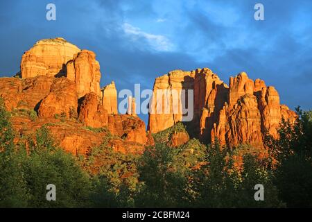 Cattedrale Rock al tramonto - Sedona, in Arizona Foto Stock