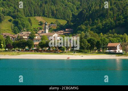 Lago di Ledro, Trento, Trentino Alto Adige, Italia, in estate Foto Stock