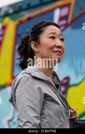 SANDRA OH in KILLING EVE (2018), diretto da PHOEBE WALLER-BRIDGE. Stagione 3. Credito: SID GENTLE FILM / Album Foto Stock