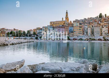 Menton Francia, Costa Azzurra Francia, Vista sulla parte vecchia di Menton, Provenza-Alpi-Costa Azzurra, Francia Foto Stock