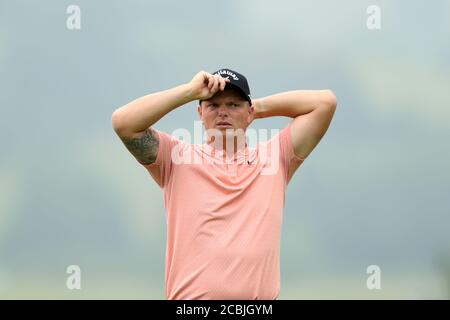 Callum Shinkwin of England reagisce durante il secondo giorno del Celtic Classic al Celtic Manor Resort. Foto Stock