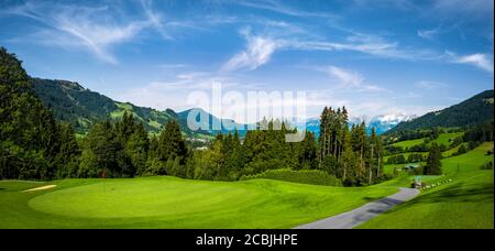 Campo da golf in montagna - Kitzbuhel Austria Foto Stock