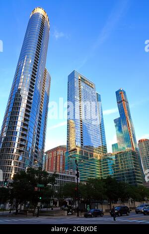 CHICAGO, il -26 LUGLIO 2020- Vista dello skyline di Chicago con la costruzione della Vista Tower, un grattacielo superalto costruito a Chicago, Illinois Foto Stock