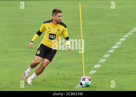 Bad Ragaz, Schweiz. 14. Agosto 2020. Rachael Guerreiro beim Training der ersten Mannschaft von Borussia Dortmund in Bad Ragaz. Die Borussen verbringen Foto Stock