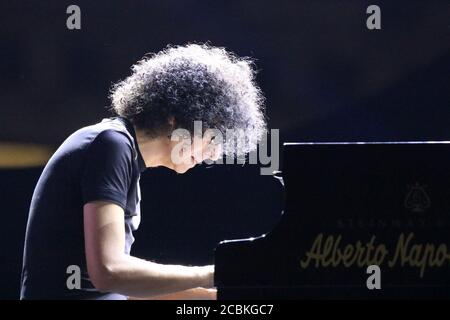 Napoli, Italia. 13 Agosto 2020. Giovanni Allevi in concerto a Napoli per la recensione intitolata 'Restate a Napoli. Il Teatro del Plebiscito' il 13 agosto 2020. (Foto di Salvatore Esposito/Pacific Press/Sipa USA) Credit: Sipa USA/Alamy Live News Foto Stock