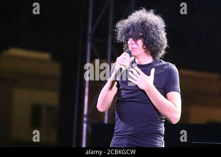 Napoli, Italia. 13 Agosto 2020. Giovanni Allevi in concerto a Napoli per la recensione intitolata 'Restate a Napoli. Il Teatro del Plebiscito' il 13 agosto 2020. (Foto di Salvatore Esposito/Pacific Press/Sipa USA) Credit: Sipa USA/Alamy Live News Foto Stock