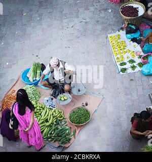 Venditori ambulanti a Kathmandu, Nepal Foto Stock