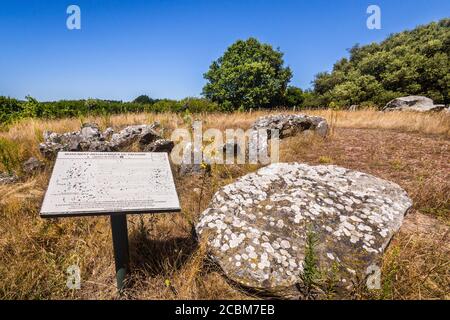 Sito scavato di importante medio neolitico Dolmen du Prédaire - Pornic, Loira Atlantica, Francia. Foto Stock