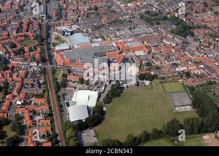 Vista aerea del Centro commerciale Flemingate di Beverley e dell'East Riding Leisure Centre, Beverley, East Yorkshire Foto Stock