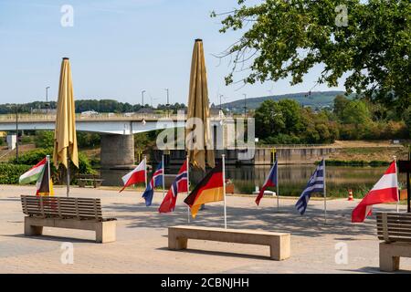 La città di Schengen, sulla Mosella, nel Granducato del Lussemburgo, dove è stato firmato l'accordo di Schengen del 1985, Monumento europeo alla Muse Foto Stock
