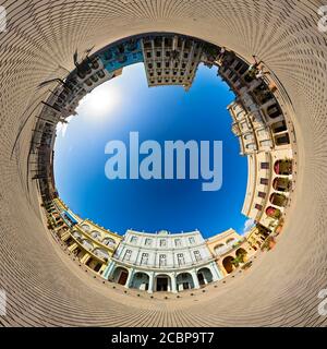 Città vecchia, Piazza, Ville coloniali, Patrimonio dell'Umanità dell'UNESCO, 360 gradi, Panorama, l'Avana, Cuba Foto Stock