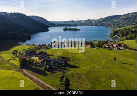 Vista aerea, vista sulla Schliersee, Fischhausen, alta Baviera, Baviera, Germania Foto Stock