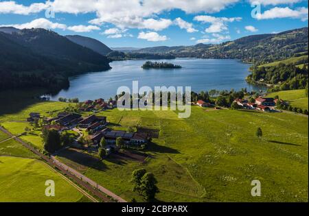 Vista aerea, vista sulla Schliersee, Fischhausen, alta Baviera, Baviera, Germania Foto Stock